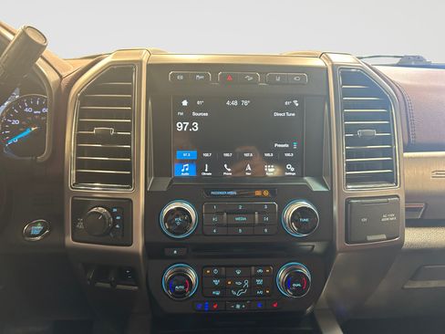 Used 2018 Ford F250 Platinum w/ Platinum Ultimate Package AWD/4WD image 16