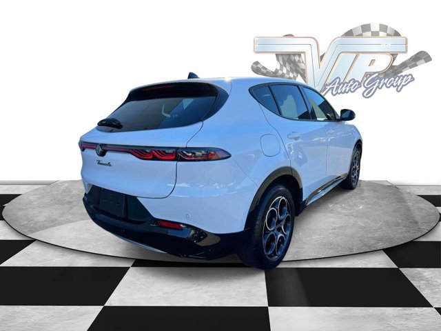 Used 2024 Alfa Romeo Tonale Ti w/ Premium Interior Package AWD/4WD image 6