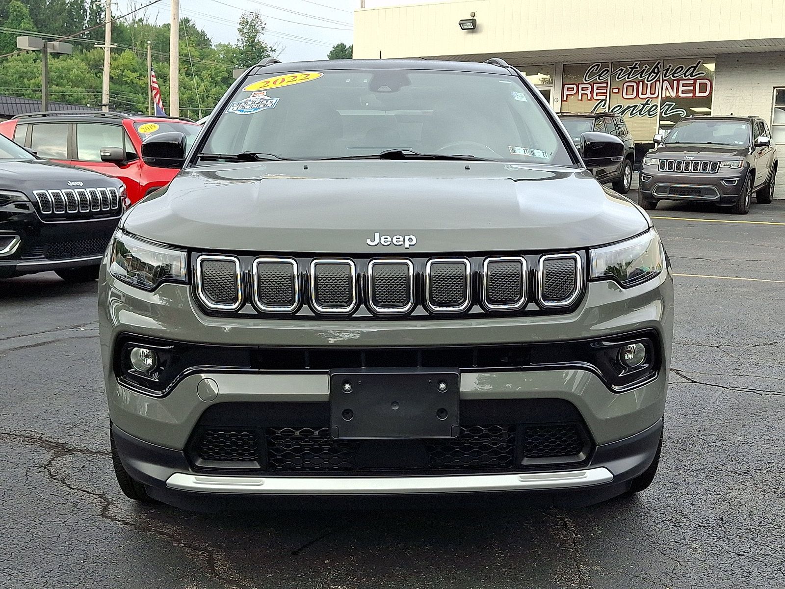 Certified 2022 Jeep Compass Limited w/ Sun and Sound Group AWD/4WD image 2