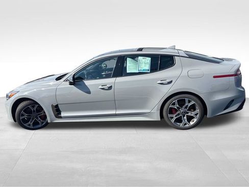 Used 2018 Kia Stinger GT2 AWD/4WD image 4