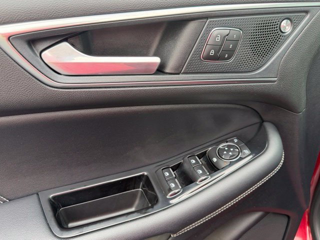 Used 2019 Ford Edge ST w/ Equipment Group 401A AWD/4WD image 14