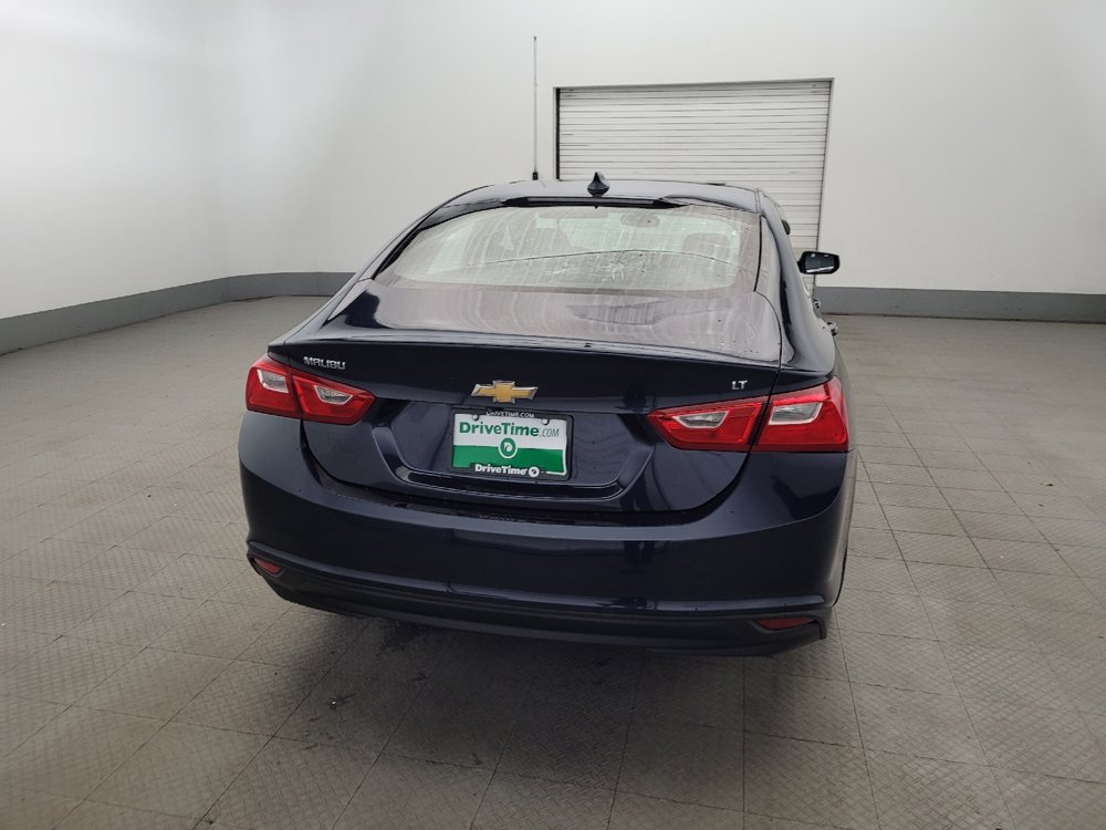 Used 2016 Chevrolet Malibu LT w/ Leather Package FWD image 7