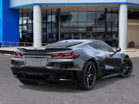 New 2027 Chevrolet Corvette Grand Sport RWD image 4