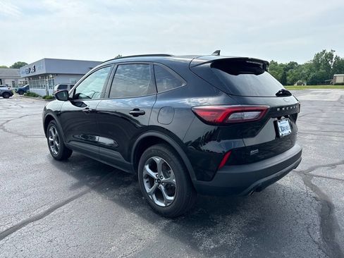 Used 2025 Ford Escape ST-Line AWD/4WD image 2