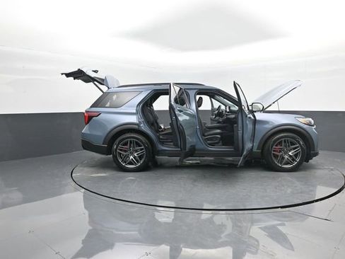 New 2026 Ford Explorer ST image 43