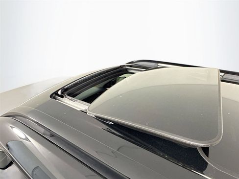 Used 2026 Kia EV9 GT-Line image 16