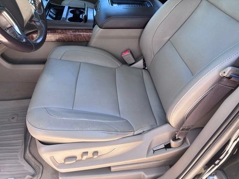 Used 2019 Chevrolet Tahoe Premier AWD/4WD image 21
