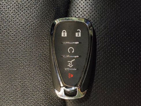 Used 2019 Chevrolet Equinox Premier FWD image 32