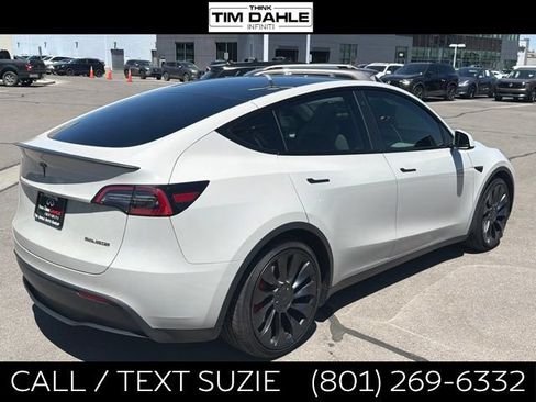 Used 2023 Tesla Model Y Performance AWD/4WD image 11