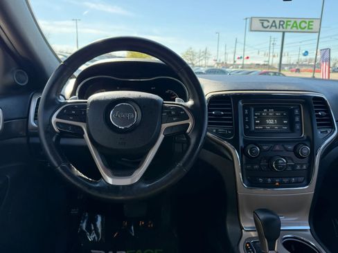 Used 2016 Jeep Grand Cherokee Laredo w/ Quick Order Package 23E image 26