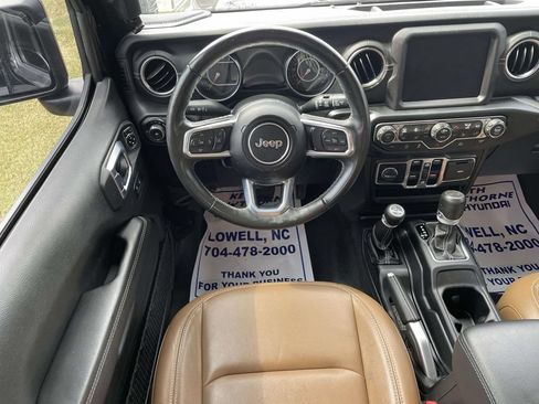 Used 2022 Jeep Wrangler Unlimited Sahara w/ Cold Weather Group AWD/4WD image 12