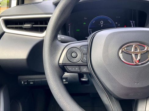 Used 2026 Toyota Corolla LE FWD image 23