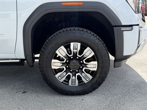 New 2026 GMC Sierra 2500 Denali w/ Denali Reserve Package AWD/4WD image 18