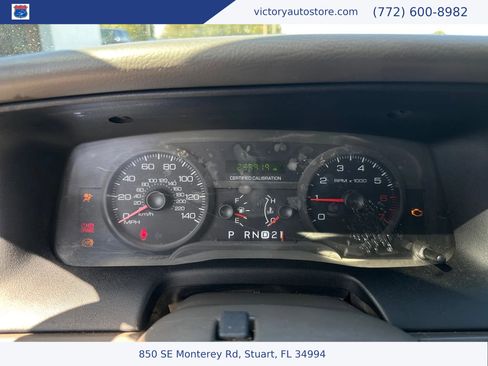 Used 2006 Ford Crown Victoria Police Interceptor image 18