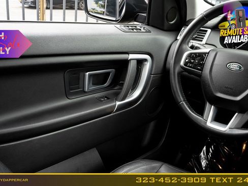 Used 2017 Land Rover Discovery Sport SE AWD/4WD image 19