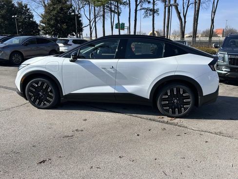 New 2026 Nissan Leaf Platinum+ w/ Cargo Package (Platinum+) FWD image 4