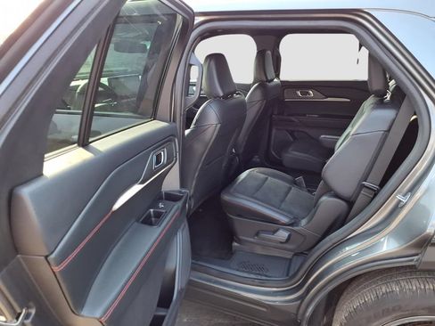 Used 2025 Ford Explorer ST AWD/4WD image 32