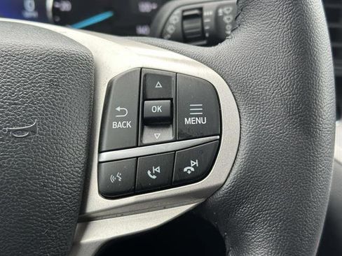 Used 2023 Ford Explorer XLT image 16