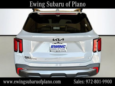 Used 2025 Kia Sorento SX Prestige w/ Olive Brown Leather Package AWD/4WD image 6