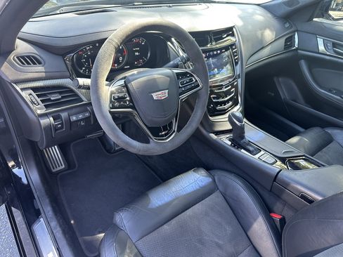 Used 2016 Cadillac CTS V w/ Luxury Package RWD image 18