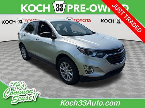 Used 2020 Chevrolet Equinox LS w/ LS Convenience Package AWD/4WD image 1