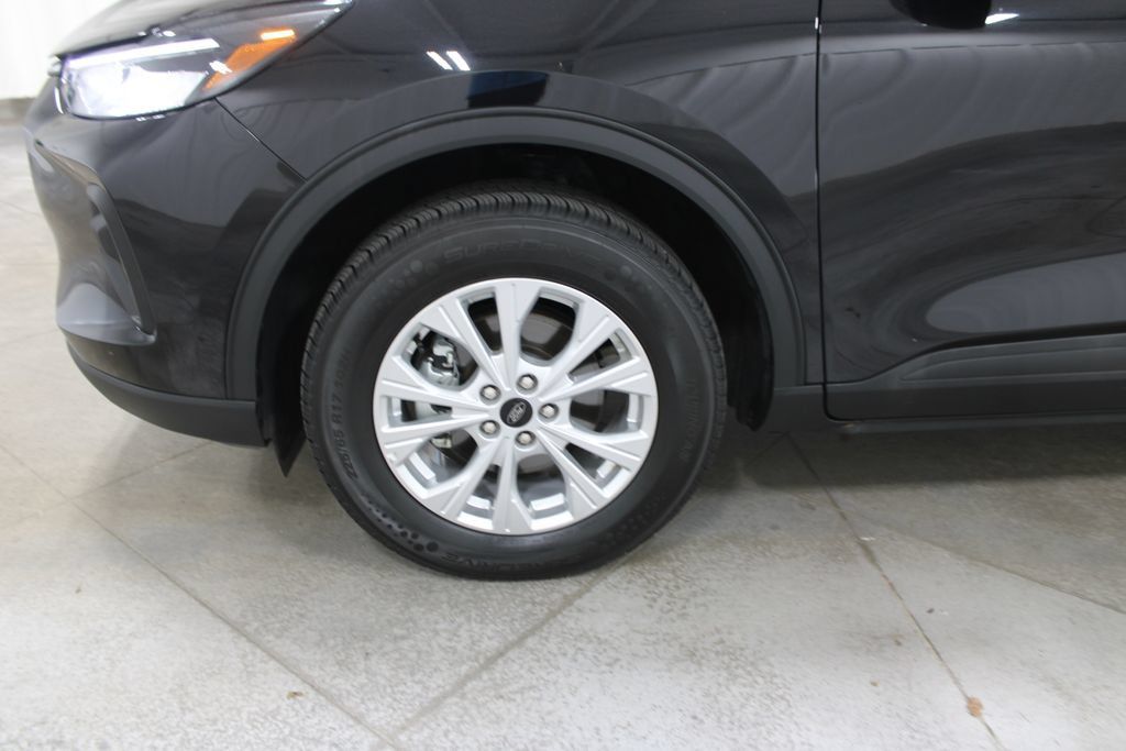 Used 2025 Ford Escape Active AWD/4WD image 34