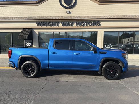Used 2024 GMC Sierra 1500 Elevation AWD/4WD image 2