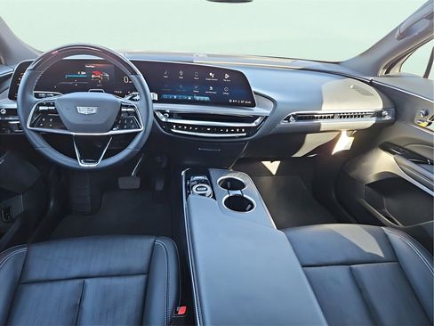 New 2023 Cadillac Lyriq 2WD image 17