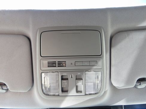 Used 2022 Honda CR-V Touring image 28