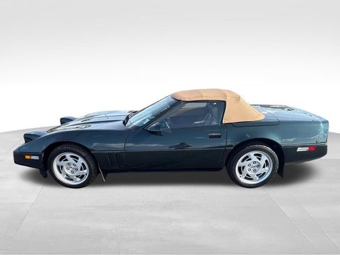 Used 1990 Chevrolet Corvette Convertible RWD image 6