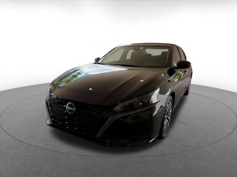 Used 2026 Nissan Altima 2.5 SV FWD image 4