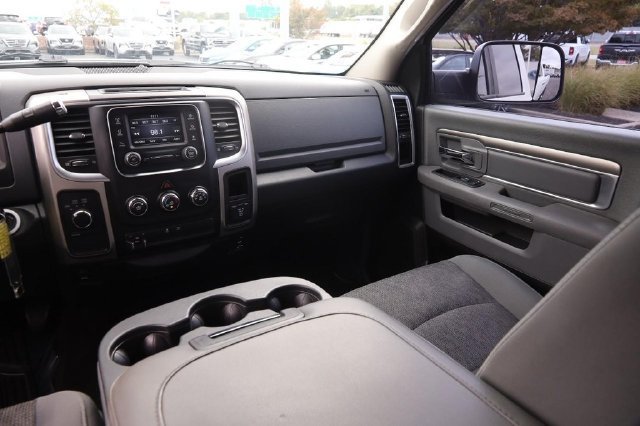 Used 2016 RAM 2500 SLT AWD/4WD image 25