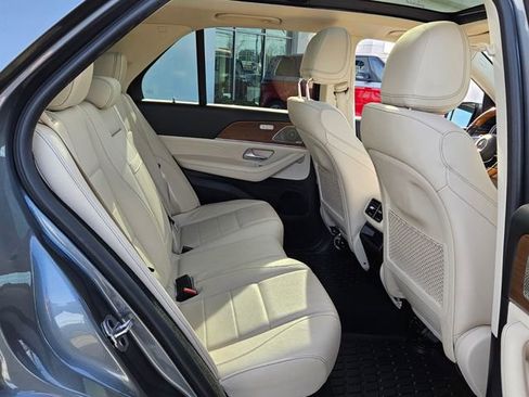 Used 2022 Mercedes-Benz GLE 450 4MATIC image 16