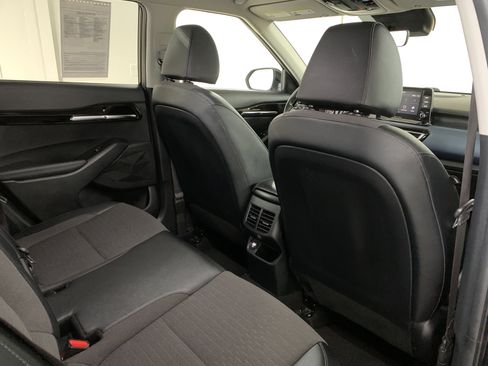 Used 2023 Kia Seltos S image 33