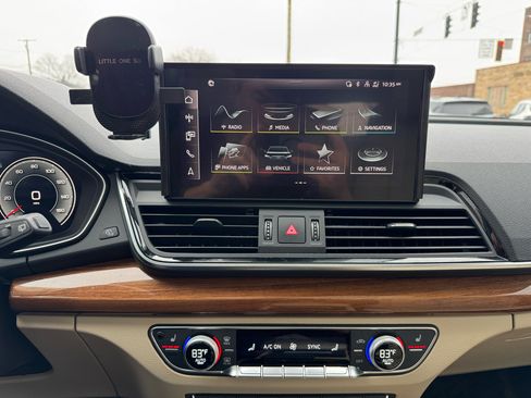 Used 2022 Audi Q5 2.0T Premium Plus image 23