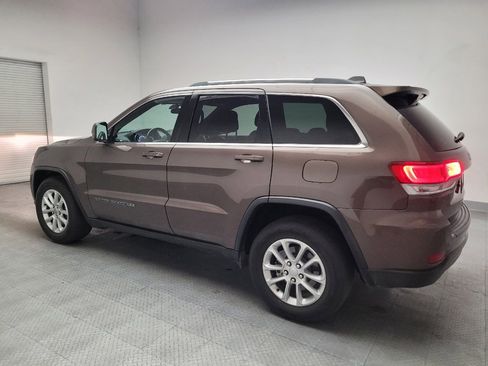 Used 2021 Jeep Grand Cherokee Laredo RWD image 3