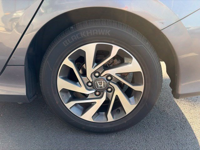 Used 2018 Honda Civic EX image 5