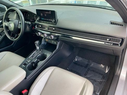 Used 2023 Honda Civic Sport image 13