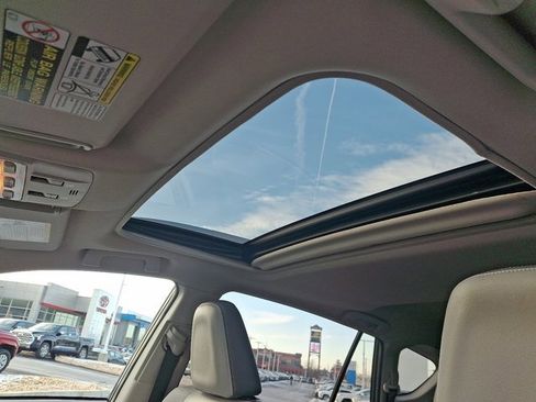 Used 2013 Toyota RAV4 Limited image 14