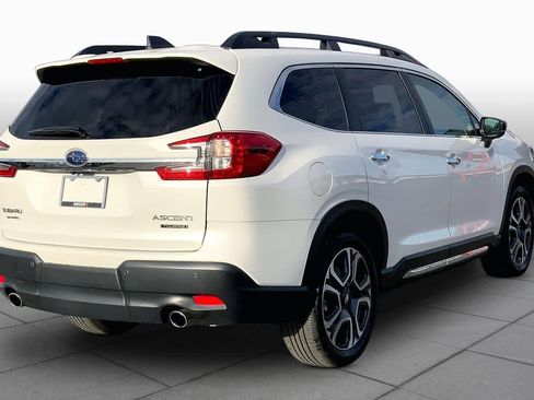 Used 2025 Subaru Ascent Touring AWD/4WD image 13