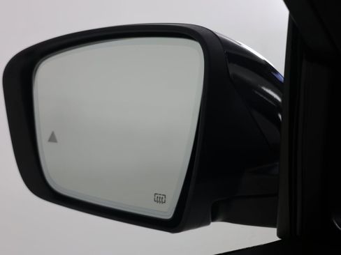 Used 2021 Maserati Levante GTS image 17