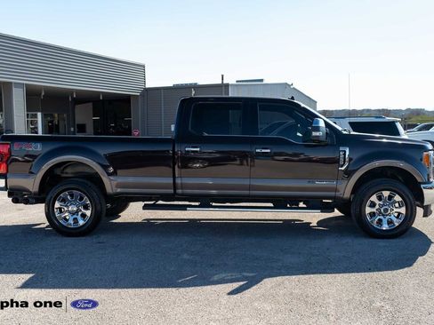 Used 2019 Ford F250 King Ranch w/ Tow Technology Bundle image 4