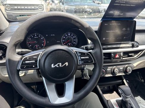 Used 2023 Kia Forte LXS w/ LXS Technology Package FWD image 18