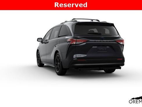 New 2026 Toyota Sienna XLE Woodland Edition image 19