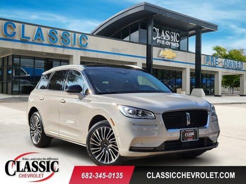 Used 2022 Lincoln Corsair Reserve w/ Equipment Group 201A image 1