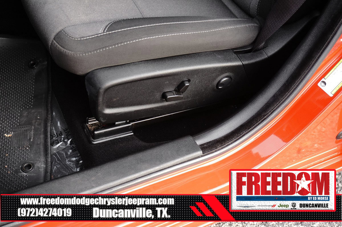 Used 2022 Dodge Charger SXT RWD image 35