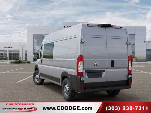 New 2026 RAM ProMaster 2500 w/ Crew Van Package FWD image 3