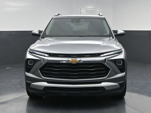 Used 2025 Chevrolet TrailBlazer LT FWD image 16