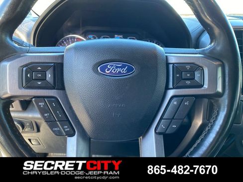 Used 2018 Ford Expedition Platinum AWD/4WD image 17