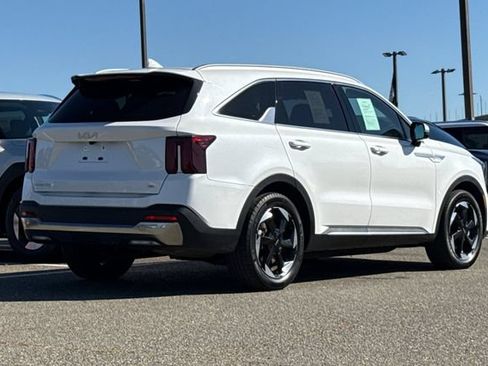 Certified 2025 Kia Sorento EX AWD/4WD image 5